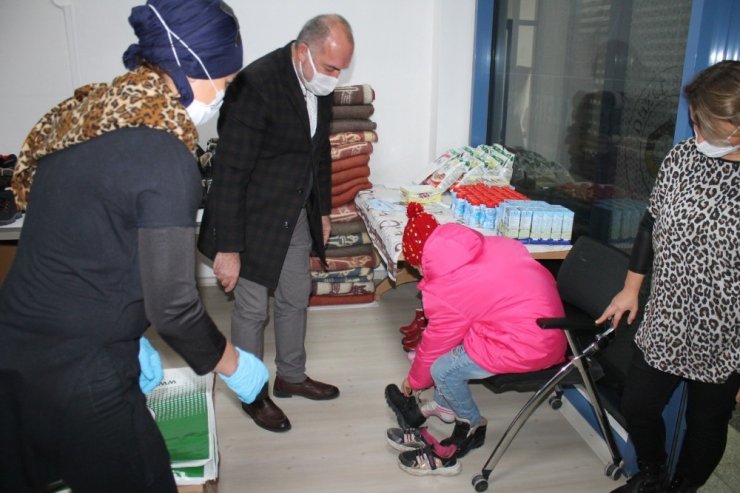 Düzce Müsiad’dan Çocuklara Bot Ve Mont