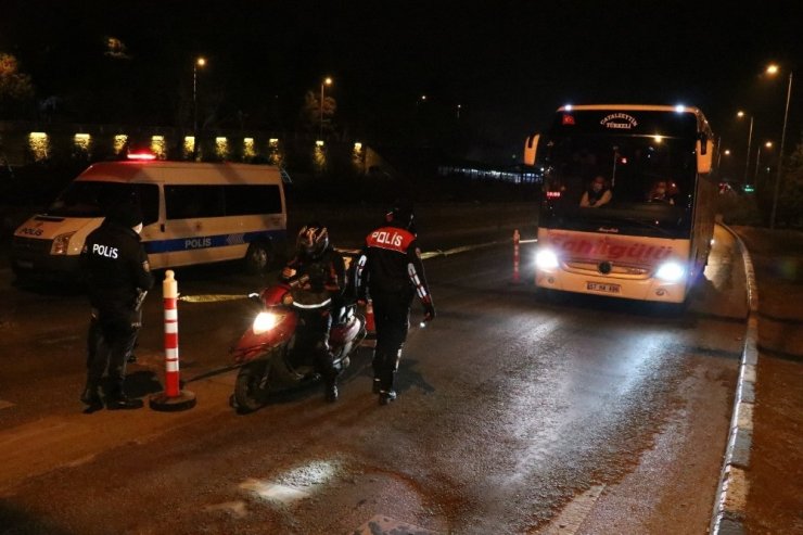 Karabük’te Sokağa Çıkma Kısıtlamasına Uymayanlara Ceza Yağdı