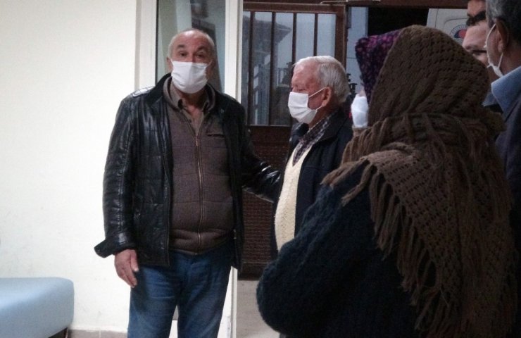 Kamyonetinin Altında Kalan Adam Hayatını Kaybetti