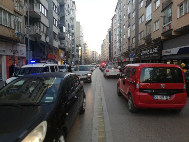 Sokağa Çıkma Yasağı Öncesi Yoğun Trafik