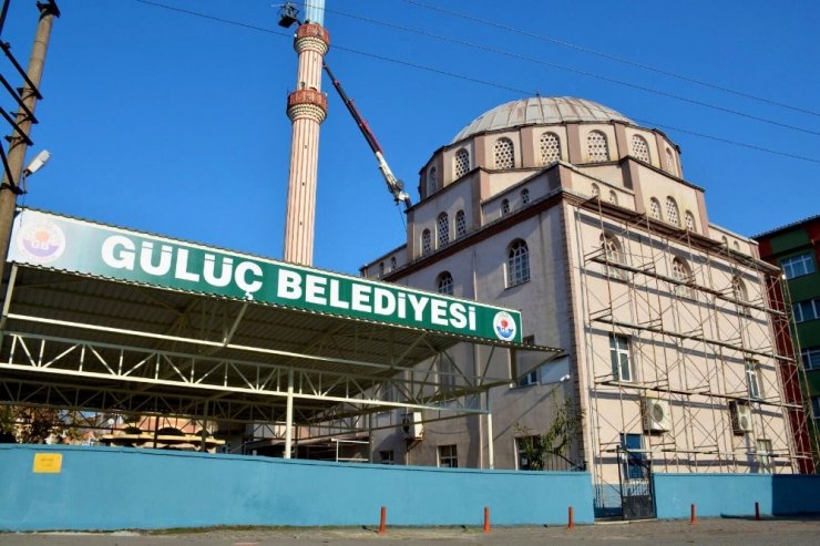 Gülüç Belediyesi Cami Cemaati İçin Sundurma Yaptı
