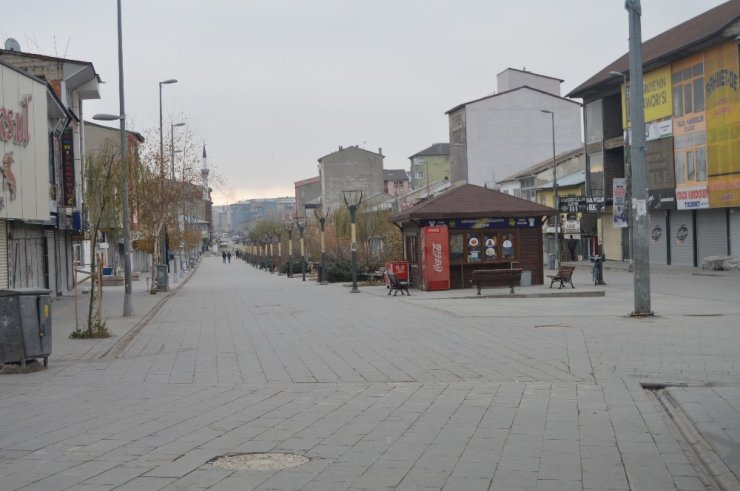 Ağrı’da Sokağa Çıkma Yasağının İlk Gününde Sessizlik Hakim