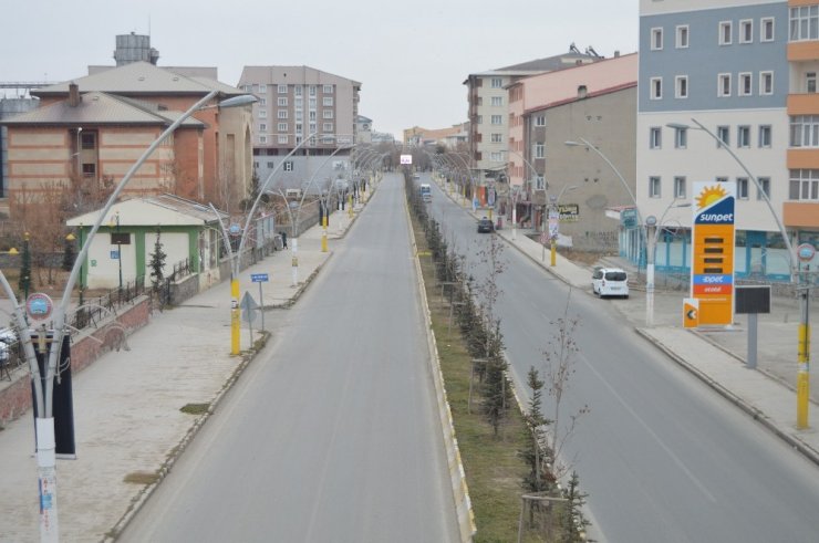 Ağrı’da Sokağa Çıkma Yasağının İlk Gününde Sessizlik Hakim