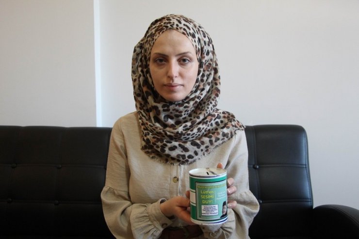 Cefakar Anne Oğlunun Ameliyat Parasını Kumbara İle Toplamaya Çalışıyor