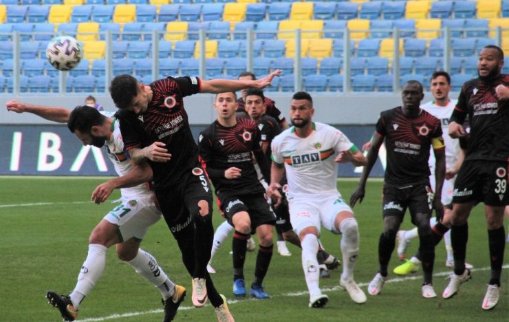 Süper Lig: Gençlerbirliği: 1 - Aytemiz Alanyaspor: 0 (ilk Yarı)