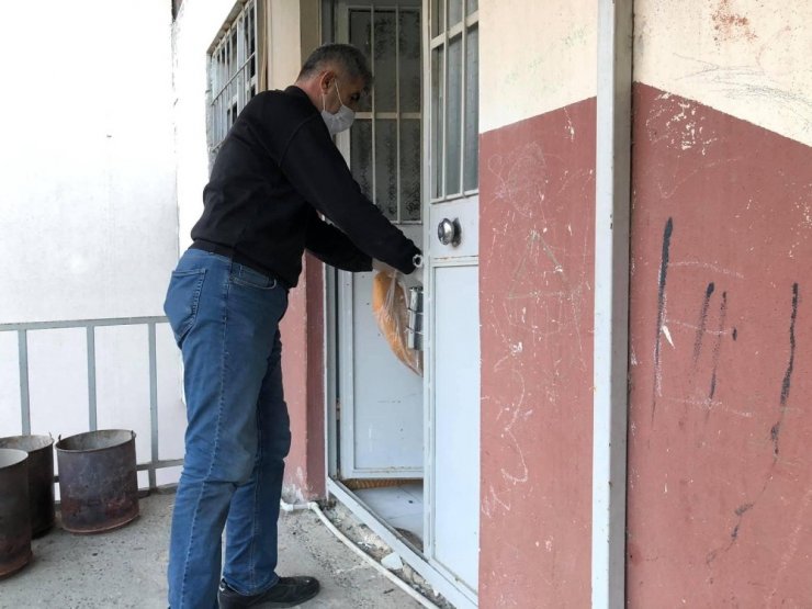 Sıcak Yemekler Evlere Ulaştırıldı