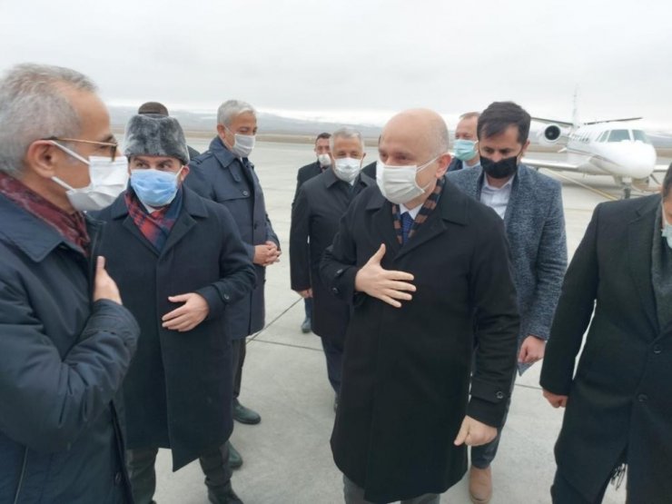 Bakan Karaismialoğlu Kars’ta