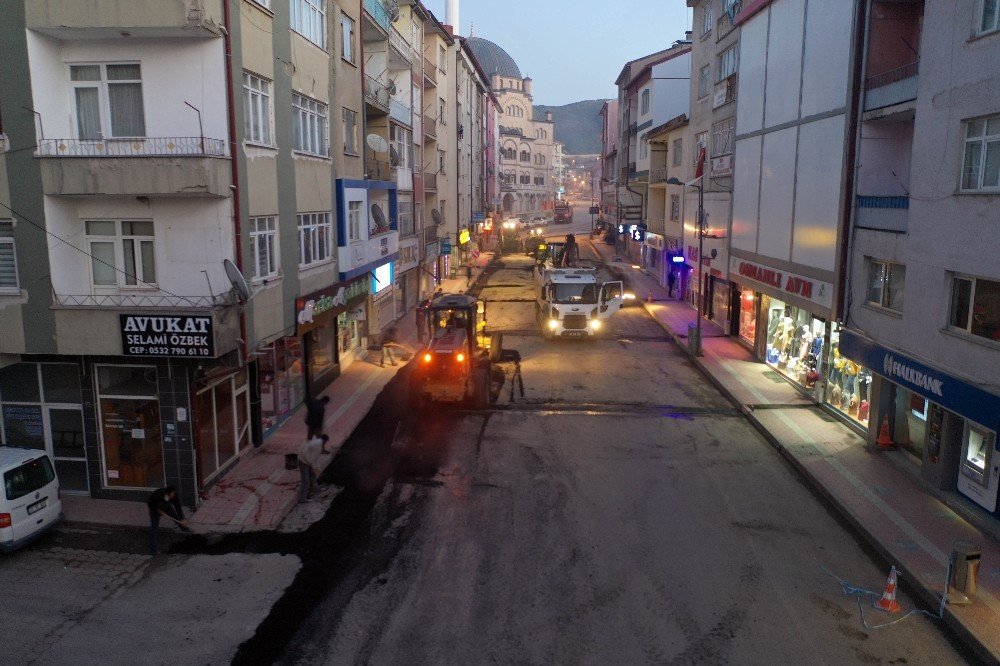 Akdağmadeni Belediyesi’nden Sokağa Çıkma Kısıtlamasında Yoğun Çalışma