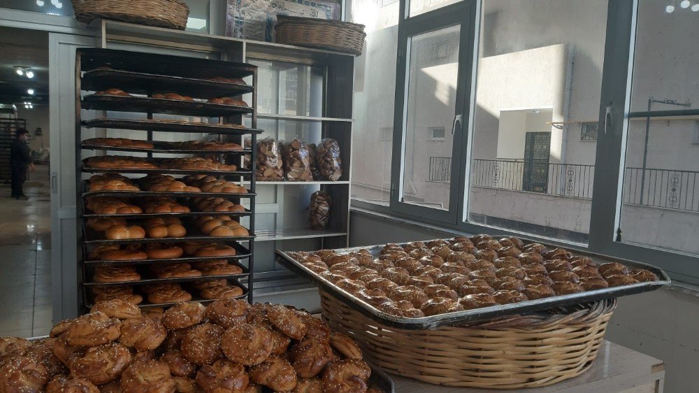 Sokağa Çıkma Kısıtlamalarında Fırınlar Hizmet Vermeye Devam Ediyor