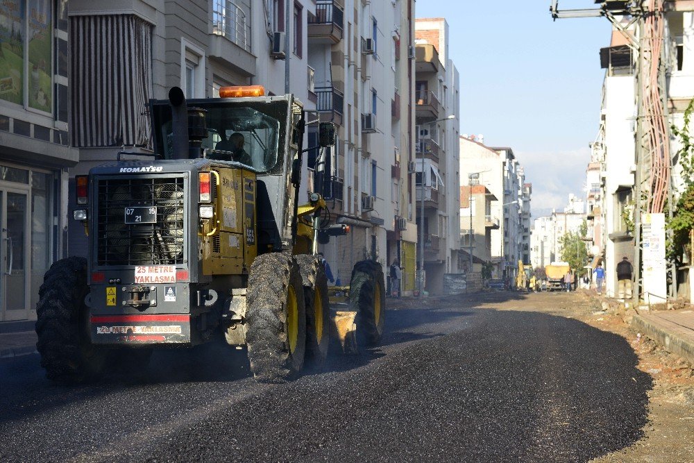 Muratpaşa’da Tüm Yollar Yıl Sonuna Kadar Yenilenecek