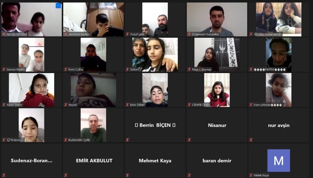 Yazar Nurdan Damla, Gercüşlü Öğrencilerle Buluştu