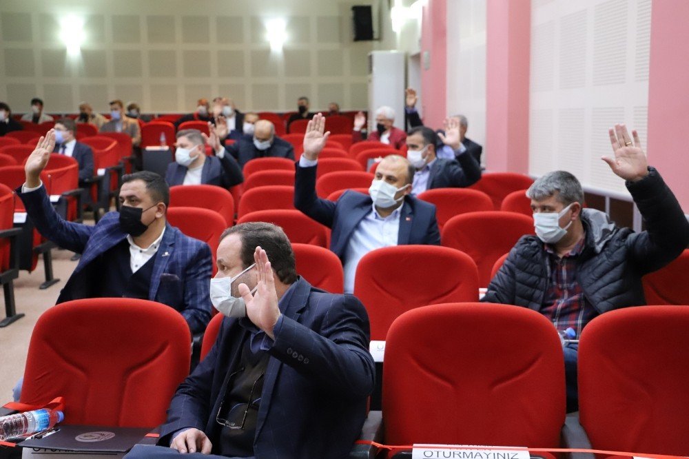 Saruhanlı Belediyesinden İşyeri Kapanan Esnaflara 500 Tl Yardım