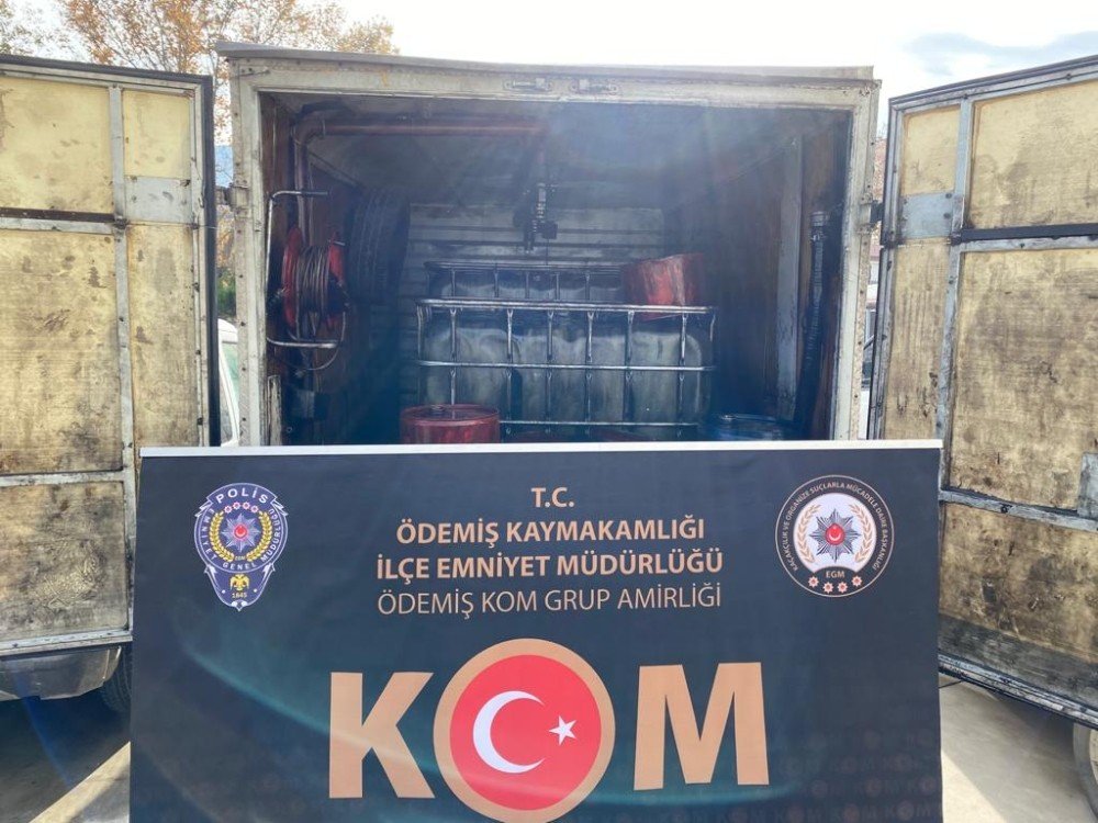 İzmir’de Kaçak Akaryakıt Düzeneği Polisin Dikkati Sayesinde Bulundu