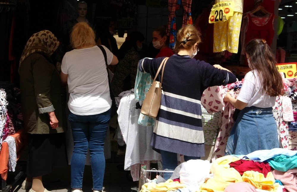 Korona Virüsü Tekstilci Esnafını Da Vurdu