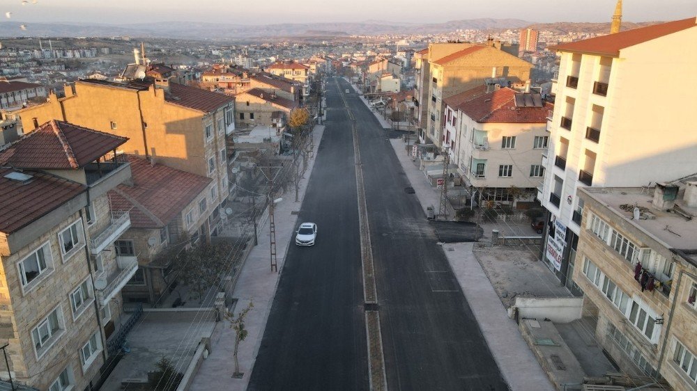 Yunus Emre Caddesi Trafiğe Açıldı