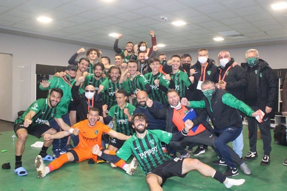 17 Sporcusu Karantinada Olan Kocaelispor İkinci Testlerin Sonucunu Bekliyor