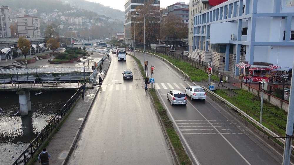 Zonguldak'ta 56 Saatlik Kısıtlama Sona Erdi, Cadde Ve Sokaklar Boş Kaldı
