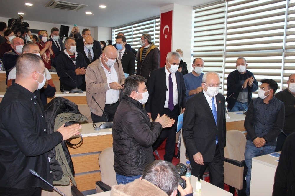 Kılıçdaroğlu, Apartman Görevlileri İle Bir Araya Geldi