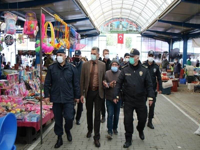 Gönen’de Kaymakam Pazarda Denetimlerde Bulundu