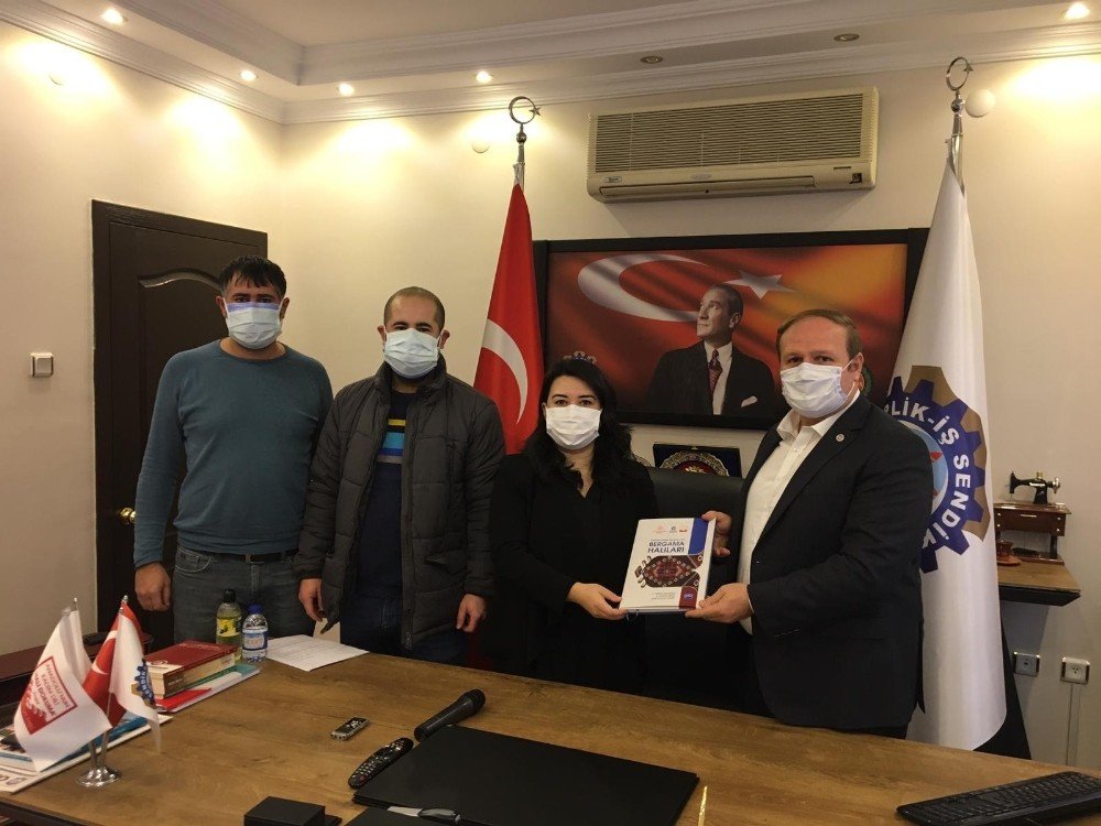 Çözgüden Düğüme, Düğümden Motife ’bergama Halıları’