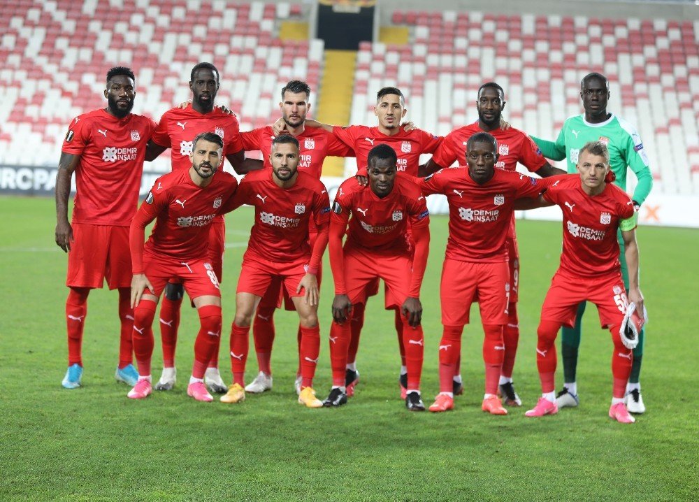 Sivasspor’a Maccabi Maçı Öncesi Büyük Şok!