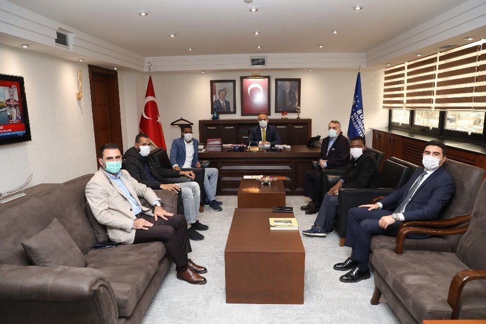 Afrikalı Gençler Bursa’yı Model Alıyor