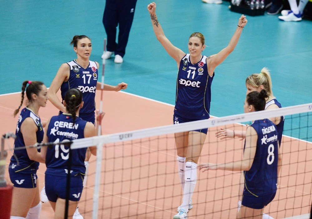 Fenerbahçe, Cev Şampiyonlar Ligi’nde 2’de 2 Yaptı