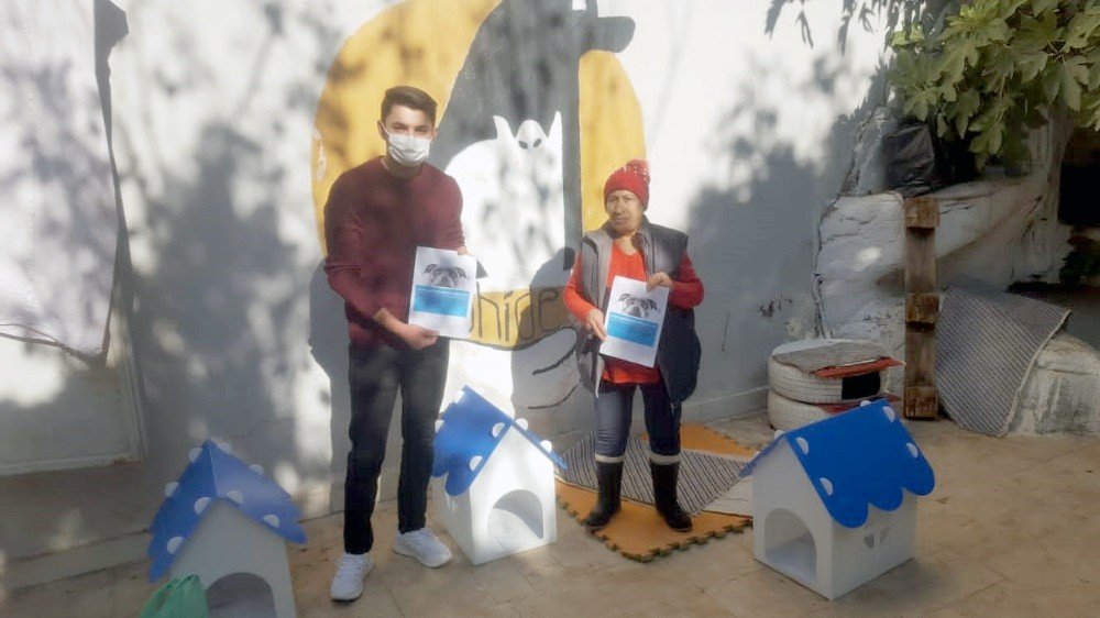 Hkü’lü Öğrenciler Sokak Hayvanlarına Umut Oldu