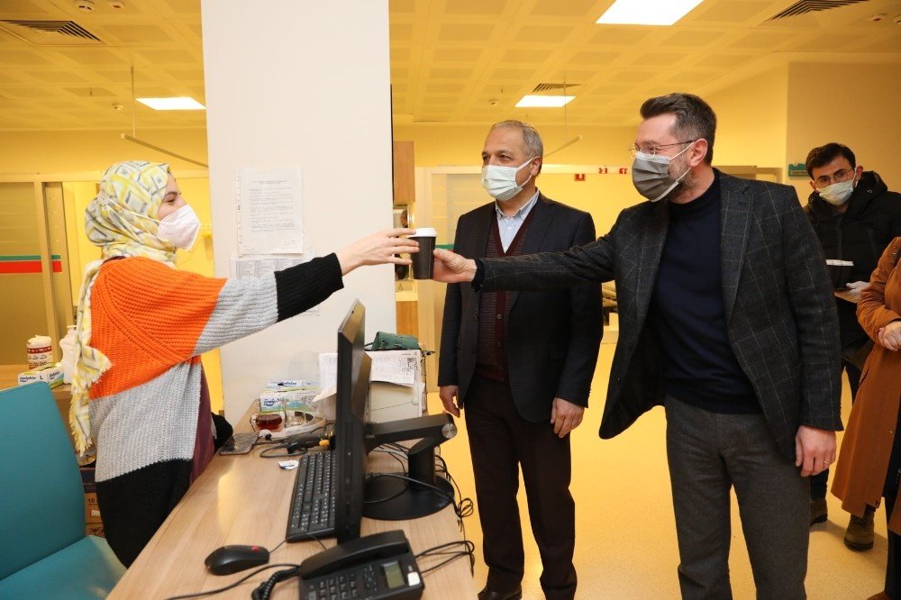 Amasya’da Mücadelenin Başkahramanlarına Salep İkramı