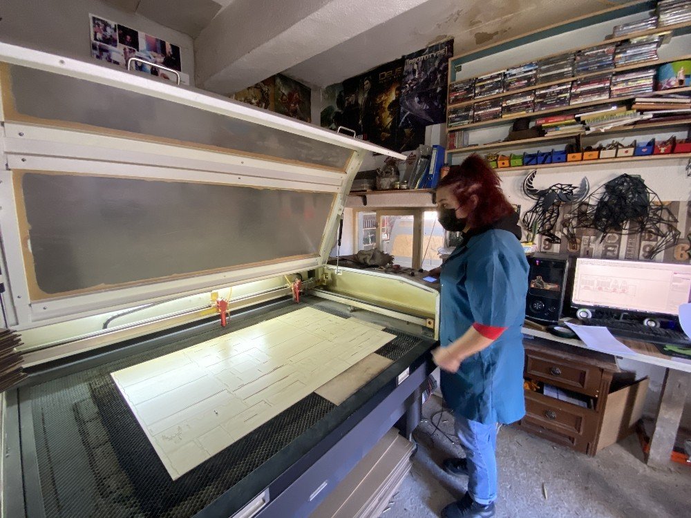 Çivi Çakmayı Bilmiyordu, Şimdi Tüm Türkiye’ye Satış Yapıyor