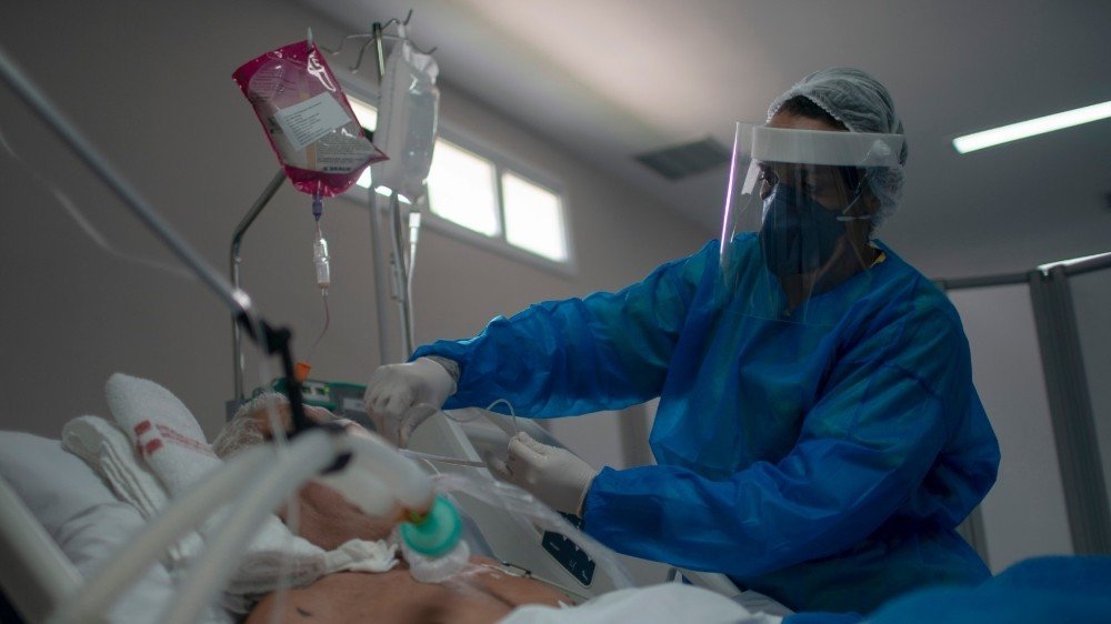 Pandemi Döneminde Doktorlar Kosova’yı Terk Etmeye Devam Ediyor