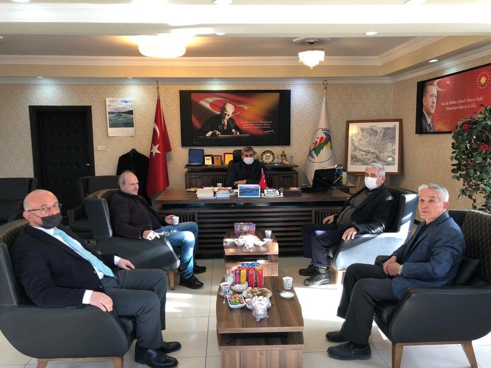 Pandemi Dolayısı İle Zor Günler Geçiren Esnafa Kira Desteği