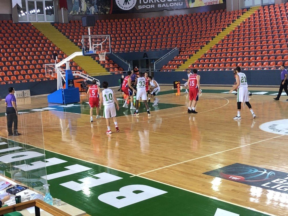 Mamak Belediyesi Basketbol Takımı Zorlu Mücadeleden Galip Ayrıldı