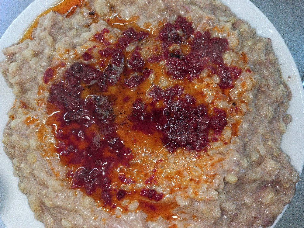 Çömlekte Pişirilen ’şuhut Keşkeği’ Lezzeti İle Damak Çatlatıyor