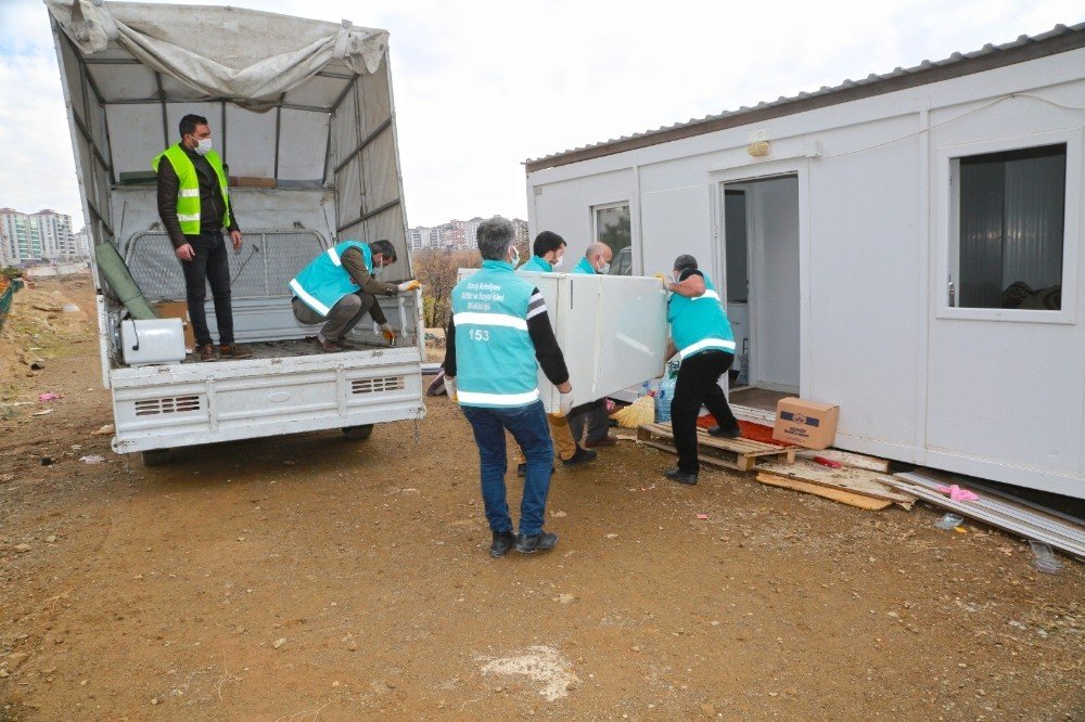 Elazığ’da Evi Yanan Yaşlı Çifte Destek