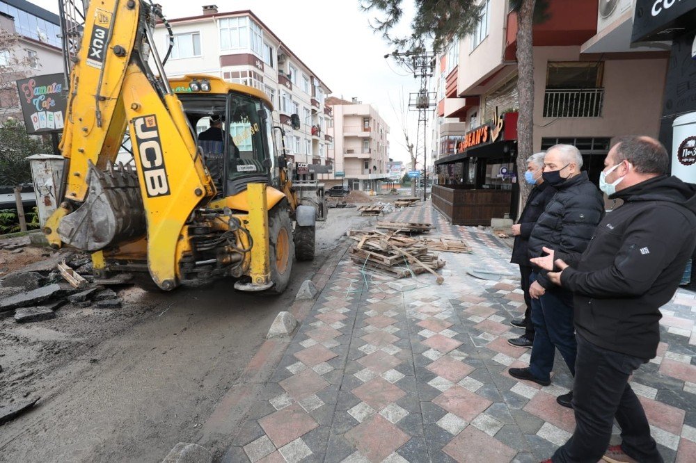 Büyükgöz, Belediye Ekiplerini Denetledi