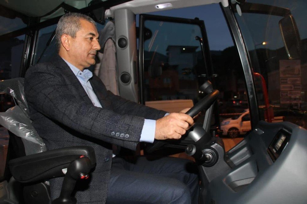 Koçarlı Belediyesi’ne Araç Filosunu Genişletmeye Devam Ediyor