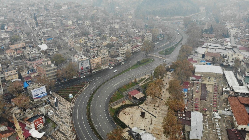 Kahramanmaraş’ta Sessizliğe Bürünen Cadde Ve Sokaklar Havadan Görüntülendi