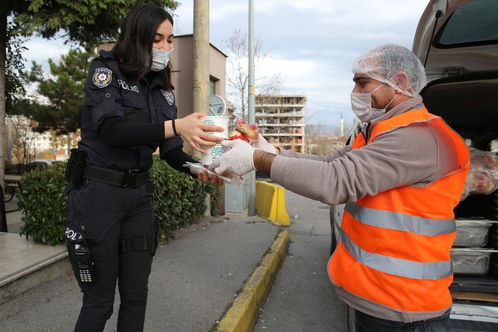 Nilüfer Belediyesi’nden İçleri Isıtan Hareket
