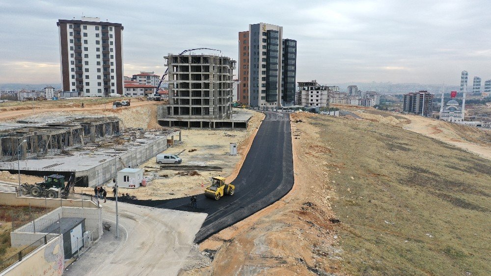 Şehitkamil’de Asfalt Çalışmaları Aralıksız Sürüyor