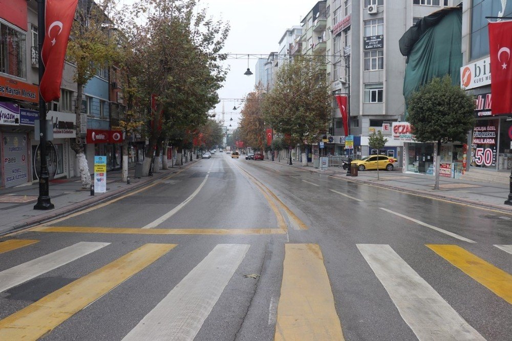 Malatya Sokağa Çıkma Kısıtlamasına Uyuyor