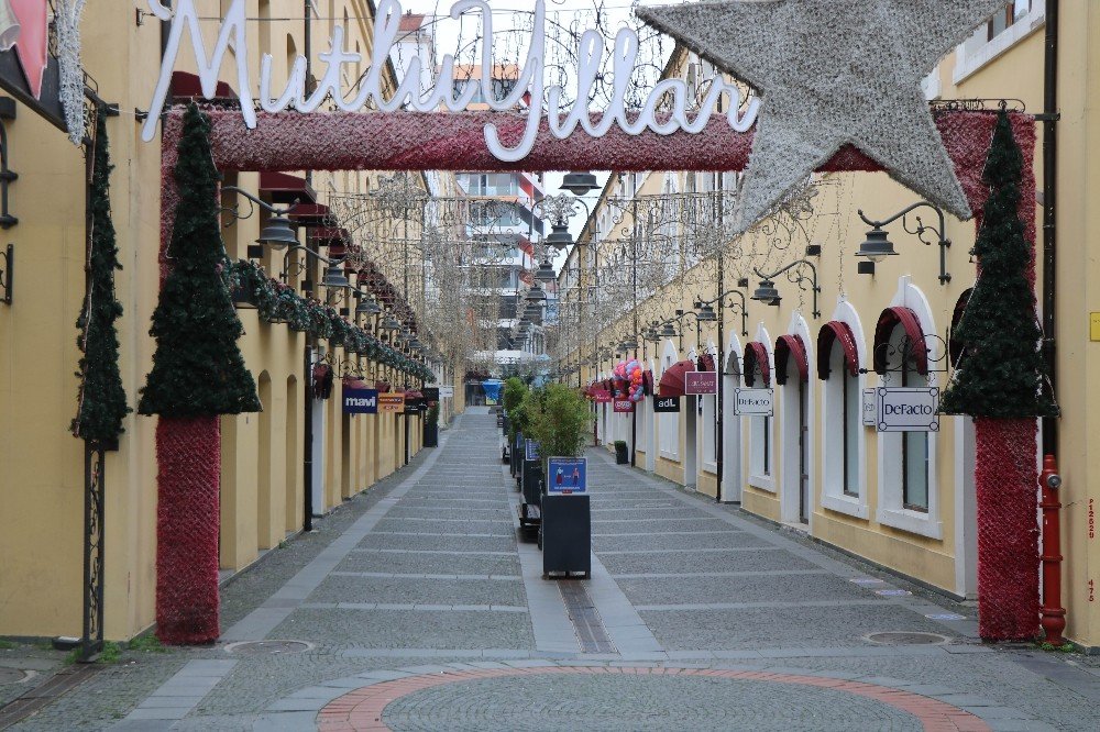 Samsun Kısıtlamada Sessizliğe Büründü