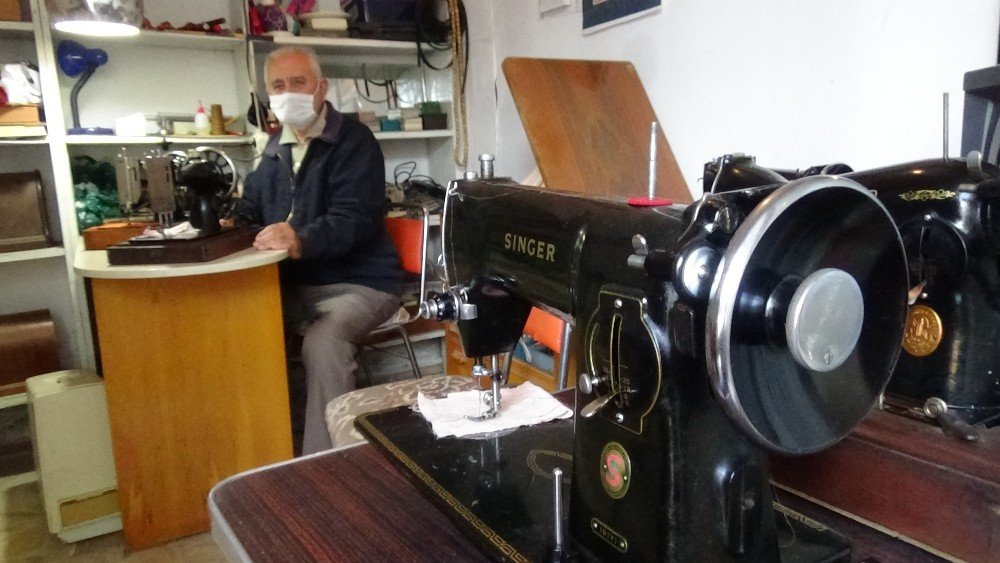 Mekanik Dikiş Makinelerinin Son Tamircilerinden