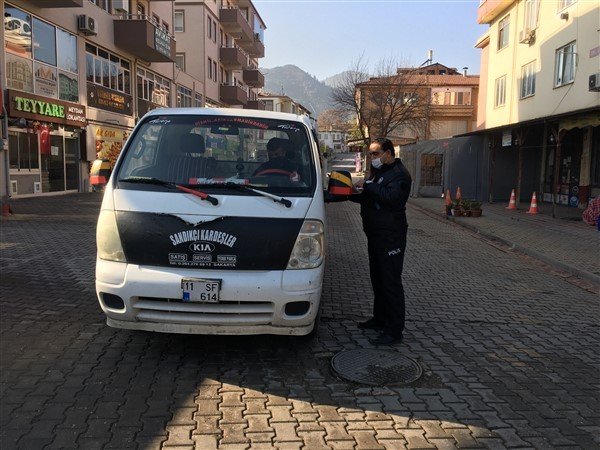 Osmaneli’de Polis Ekipleri Gün Boyu Denetimde