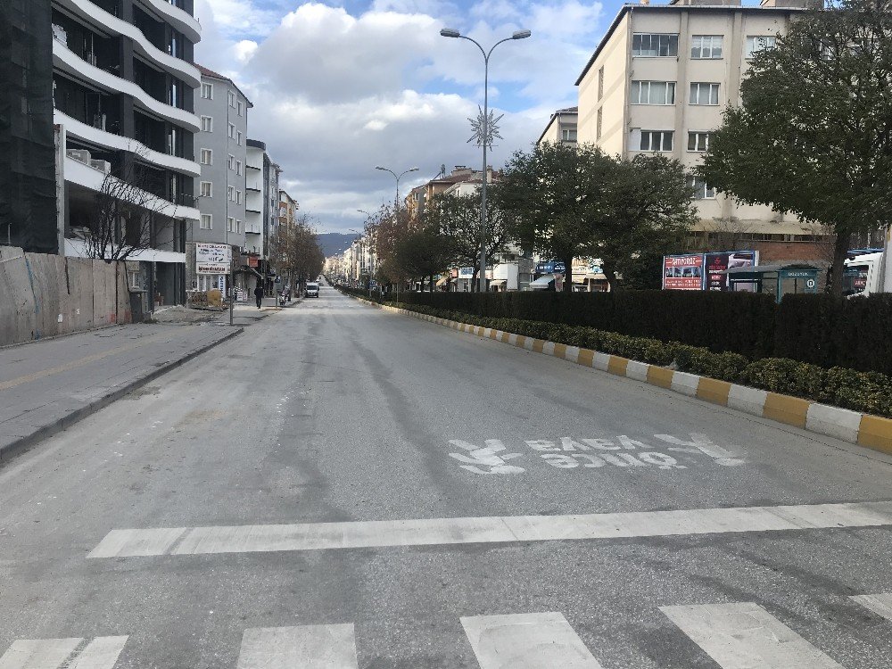 Bozüyüklüler Sokağa Çıkma Kısıtlamasına Uydu