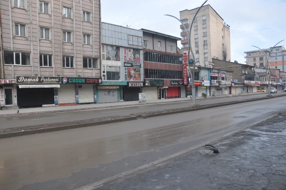 Yüksekova’da Kısıtlama Sessizliği