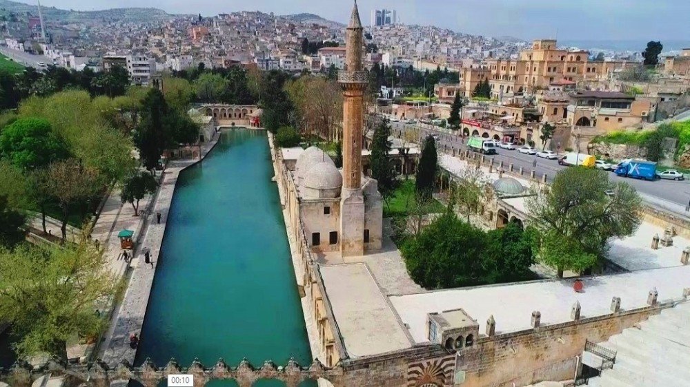 Şanlıurfa’da Cadde Ve Sokaklar Sessizliğini Korudu