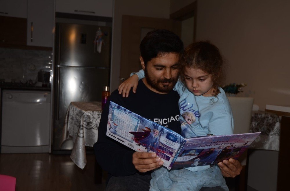 Cumhurbaşkanı Erdoğan Devreye Girdi, Annesi Tarafından Ukrayna’ya Kaçırılan Çocuğuna Kavuştu