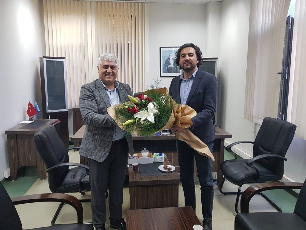 Akuzem’de Görev Değişimi