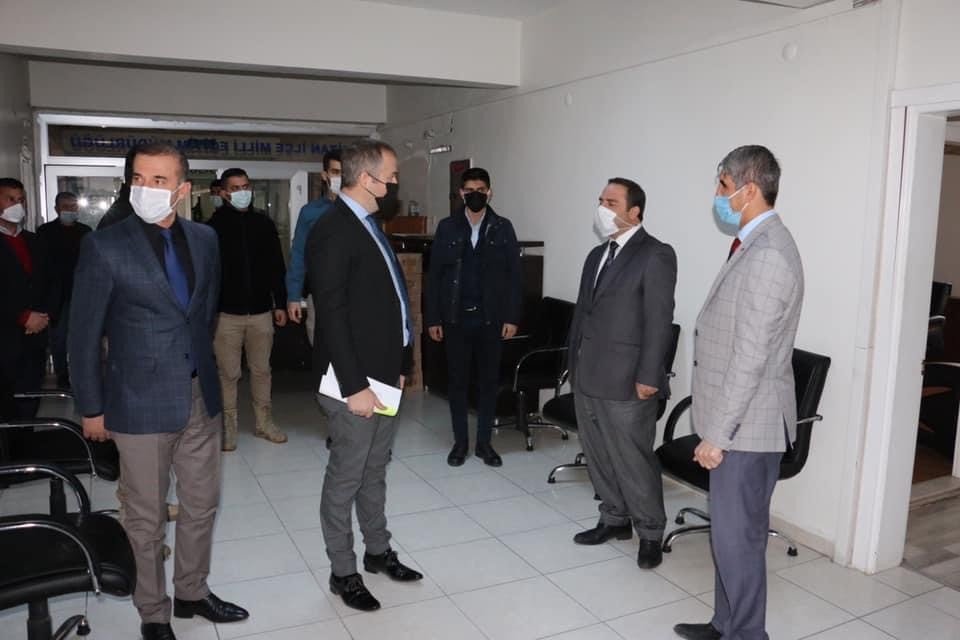 Hizan Kaymakamı Yelek’ten İlçe Milli Eğitim Müdürlüğü’ne Ziyaret